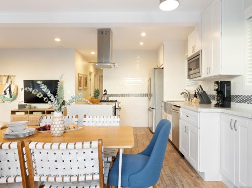 824 Anacapa Ct, San Diego CA  92109-8203 exterior