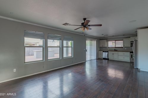 3642 Constitution Dr, Gilbert AZ  85296-8239 exterior