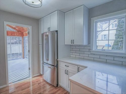 57 Lk Dr, Greenwood Lake NY  10925-2713 exterior