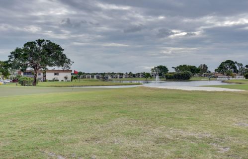 814 Normandy Q, Delray Beach FL  33484-7932 exterior