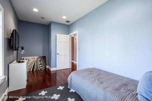 208 Virginia Dr, Bricktown NJ  08723-6521 exterior