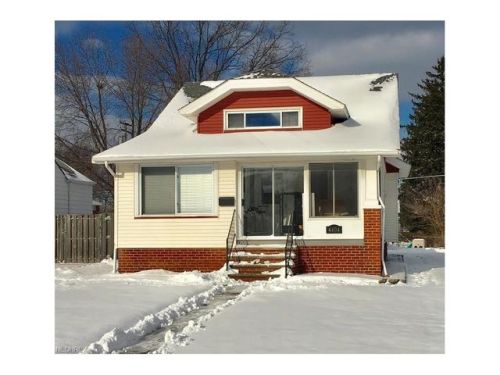 4404 Forestwood Dr, Cleveland, OH 44134-2816