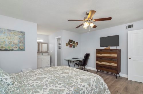 88 9th St, Shalimar FL  32579-1431 exterior