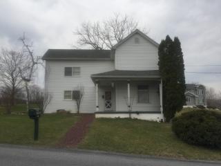 7768 Penn St, Slatington PA  18080-1012 exterior