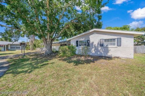 2405 Keiser Ct, Titusville, FL 32780-4837