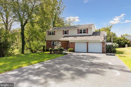 813 Woodland Ave, Norristown, PA 19403-4040