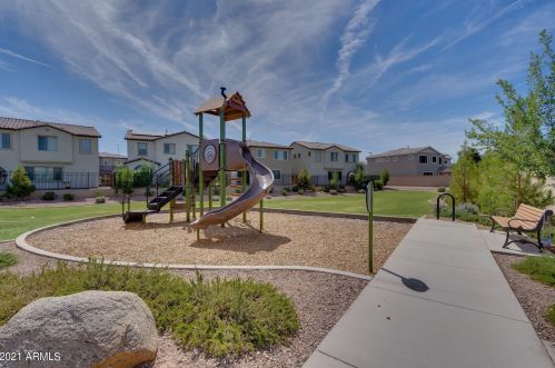 4716 Tremaine Ave, Gilbert AZ  85234 exterior