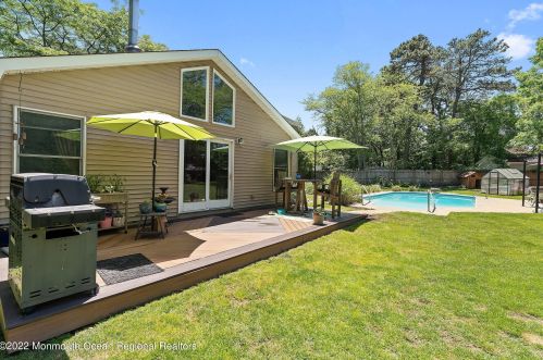 600 Kirk Ln, Bricktown NJ exterior