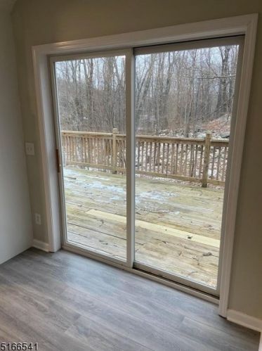 18 Berry Ln, West Milford NJ  07480-3632 exterior