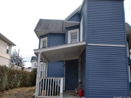 15 Evergreen Ave, United States Coast Guard Ac CT  06320-3301 exterior