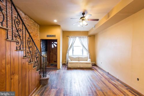 1004 Jackson St, Philadelphia PA  19148-3011 exterior