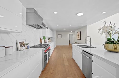 621 Camino Cerrado, South Pasadena CA  91030-4103 exterior