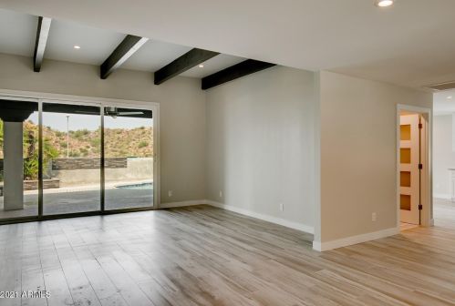 7614 20th St, Phoenix AZ  85020-4703 exterior