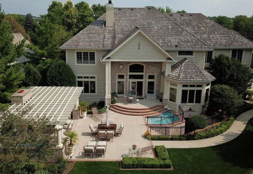 603 Thornbush Cir, Chenequa WI  53029-8648 exterior