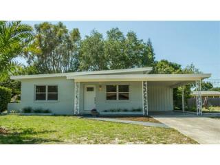 813 18th St, Largo, FL 33770-4307