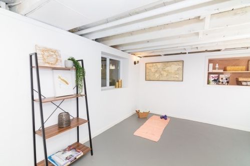 12 Maine Ave, Natick MA  01760-2219 exterior