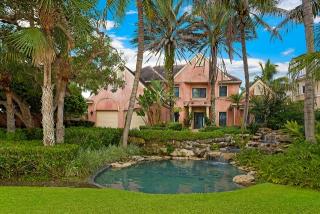 2501 Casey Key Rd, Nokomis, FL 34275-3359