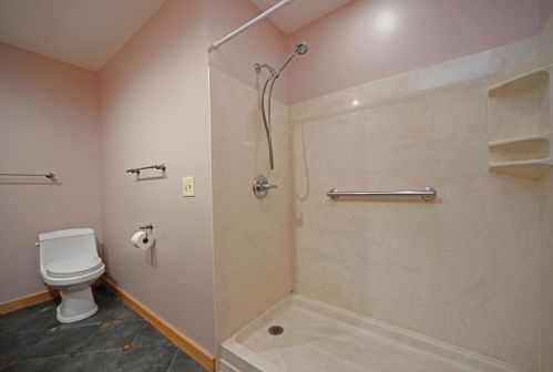 5124 Hagewa Dr, Cincinnati OH 45242-6247 exterior