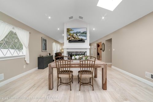 13 Pelican Dr, Berkeley Township NJ 08721-1654 exterior