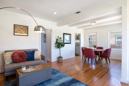 2380 108th Ave, Oakland CA  94603-4112 exterior