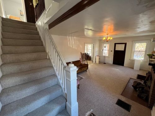 6730 Verona Rd, Verona, PA 15147-2022