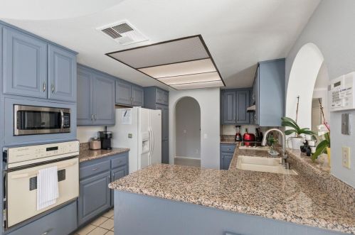 48127 Calle Seranas, La Quinta CA  92253-2205 exterior