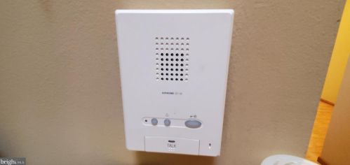 301 Byberry Rd, Philadelphia PA  19116-1947 exterior