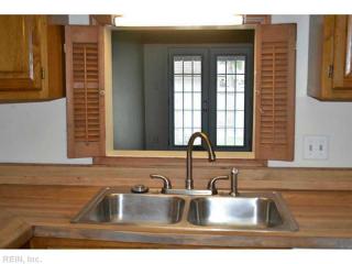 2308 Meadows Lndg, Chesapeake VA  23321-3728 exterior