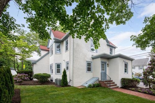 87 Woodbury St, Providence RI  02906-3509 exterior