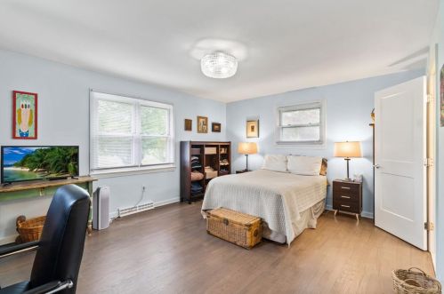 6 Orchard Dr, Flemington NJ  08822-1527 exterior