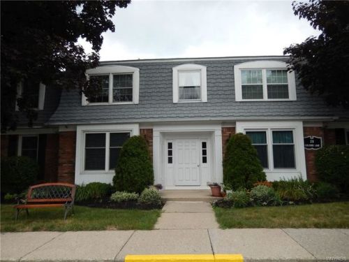 20 Guilford Ln, Buffalo, NY 14221-2522