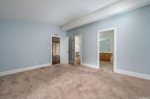 27546 Jasper Way, Santa Clarita CA  91384-3162 exterior