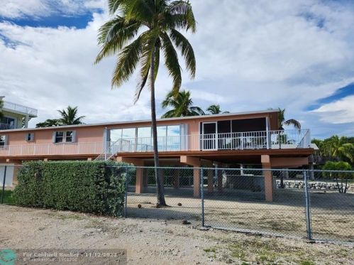 172 Valois Blvd, Key Largo, FL 33037-3215