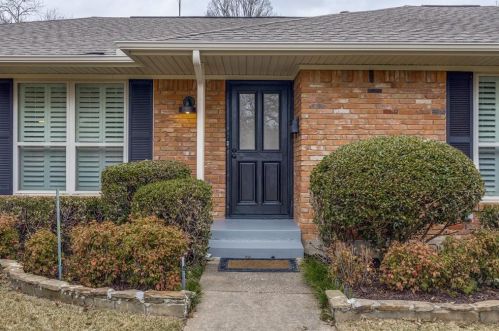 1306 Glen Cove Dr, Richardson TX  75080-3727 exterior
