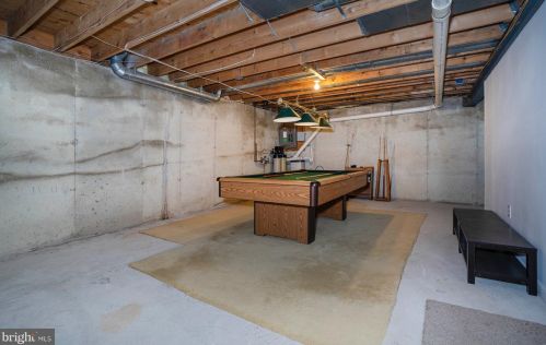 1 Glacier Ct, Bear DE  19701-1779 exterior