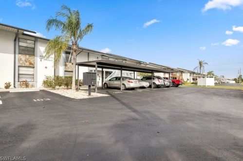 1521 47th Ter, Cape Coral FL  33904-9639 exterior