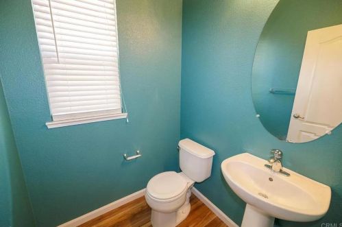 4237 Ivory Ln, Turlock CA  95382-7430 exterior