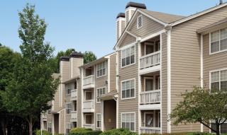 12101 Pine Forest Cir, Fairfax VA  22030-7707 exterior