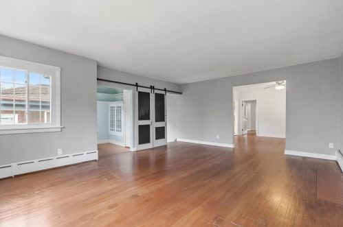 1025 Farragut St, Pittsburgh PA 15206-1778 exterior