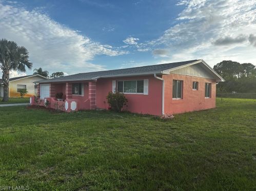 1535 Medford Pl, Lehigh Acres, FL 33936-5945