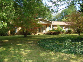 1723 Meadow Wood Dr, Cookeville TN  38506-6431 exterior