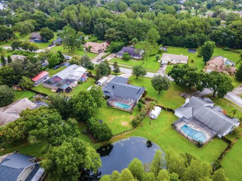 1135 Wisper Run Ct, Lutz FL  33558-5185 exterior