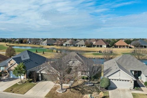 9504 Orangewood Trl, Denton TX 76207-8624 exterior