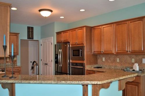 2362 Willow Run Ct, Gibsonia PA  15044-8112 exterior