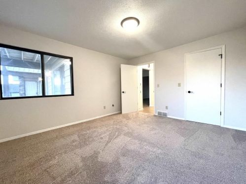 1751 Eldorado Dr, Green Bay WI  54302-5509 exterior