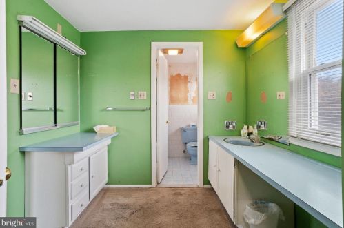 16 Turner Ln, Willingboro NJ  08046-3622 exterior