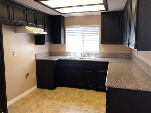 5743 Klump Ave, North Hollywood CA  91606-3619 exterior