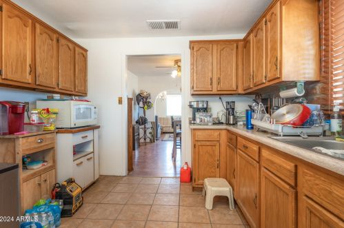 406 2 Ave, Casa Grande AZ  85122-4331 exterior