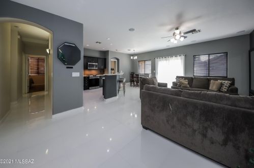 6265 Ocotillo Meadow Dr, Tucson, AZ 85757-7529