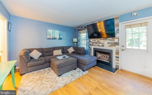 362 Lake Side Dr, Swedesboro NJ  08085-1591 exterior